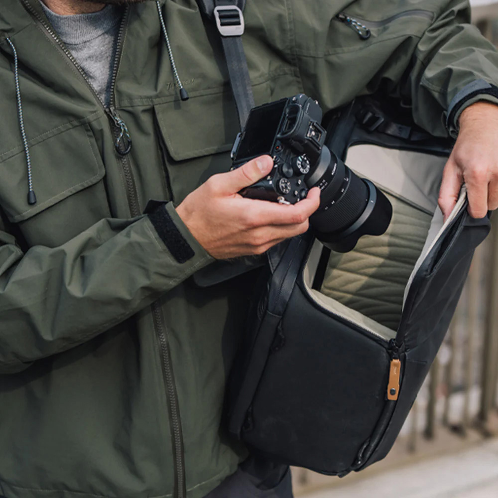 PGYTECH OneGo 2 BackPack 25Lï¼Pine Greenï¼ - Imagen 2