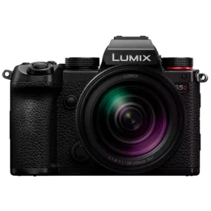 PANASONIC LUMIX S5D + 28-200mm F4-7.1